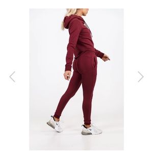 Laki Active Alta Joggers - Sangria